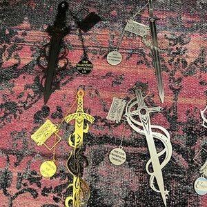 Bookish box bookmark daggers